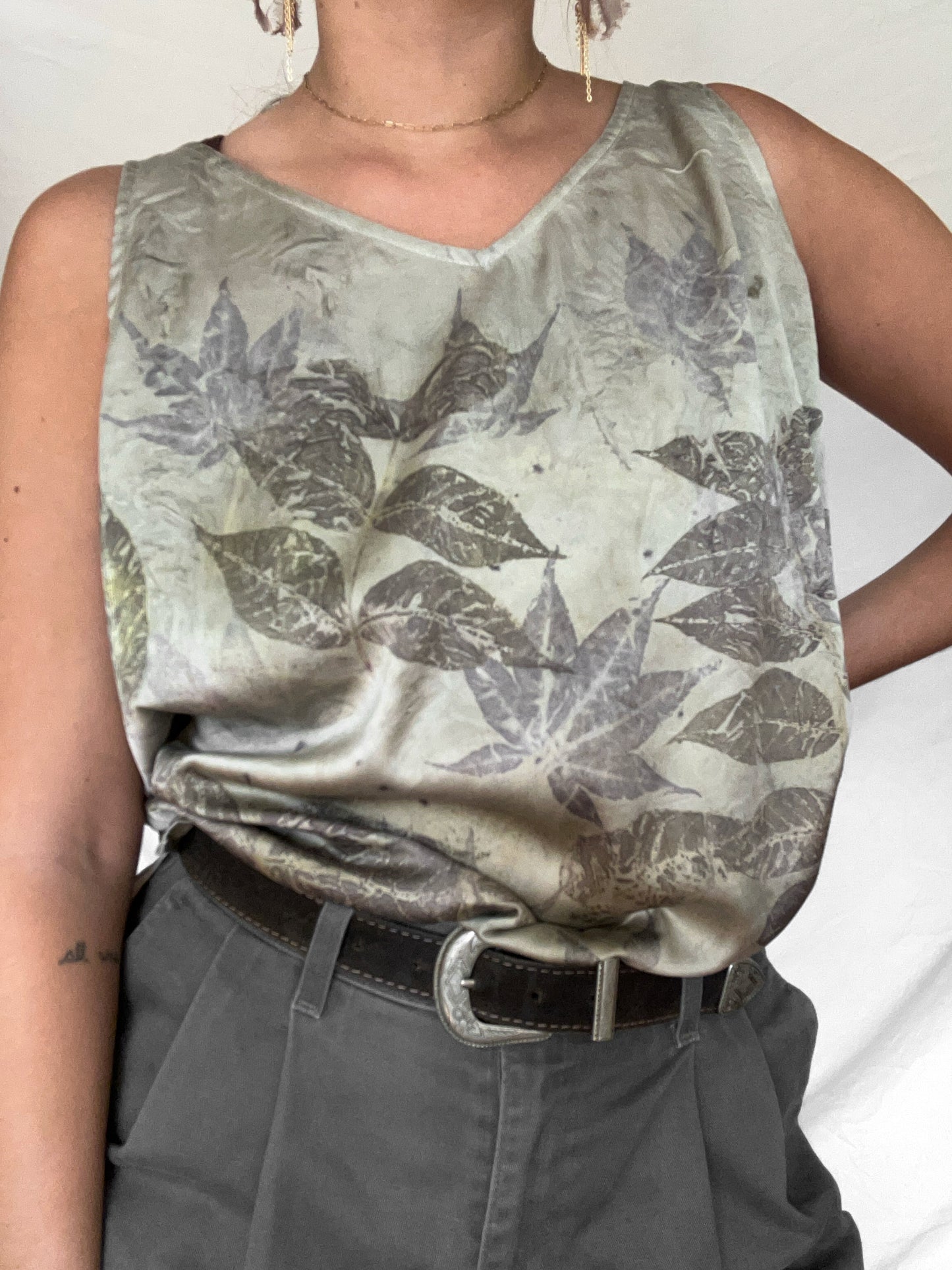 100% Silk Plant Dyed Tank Top - Dandelion/Black Walnut/Maple - L
