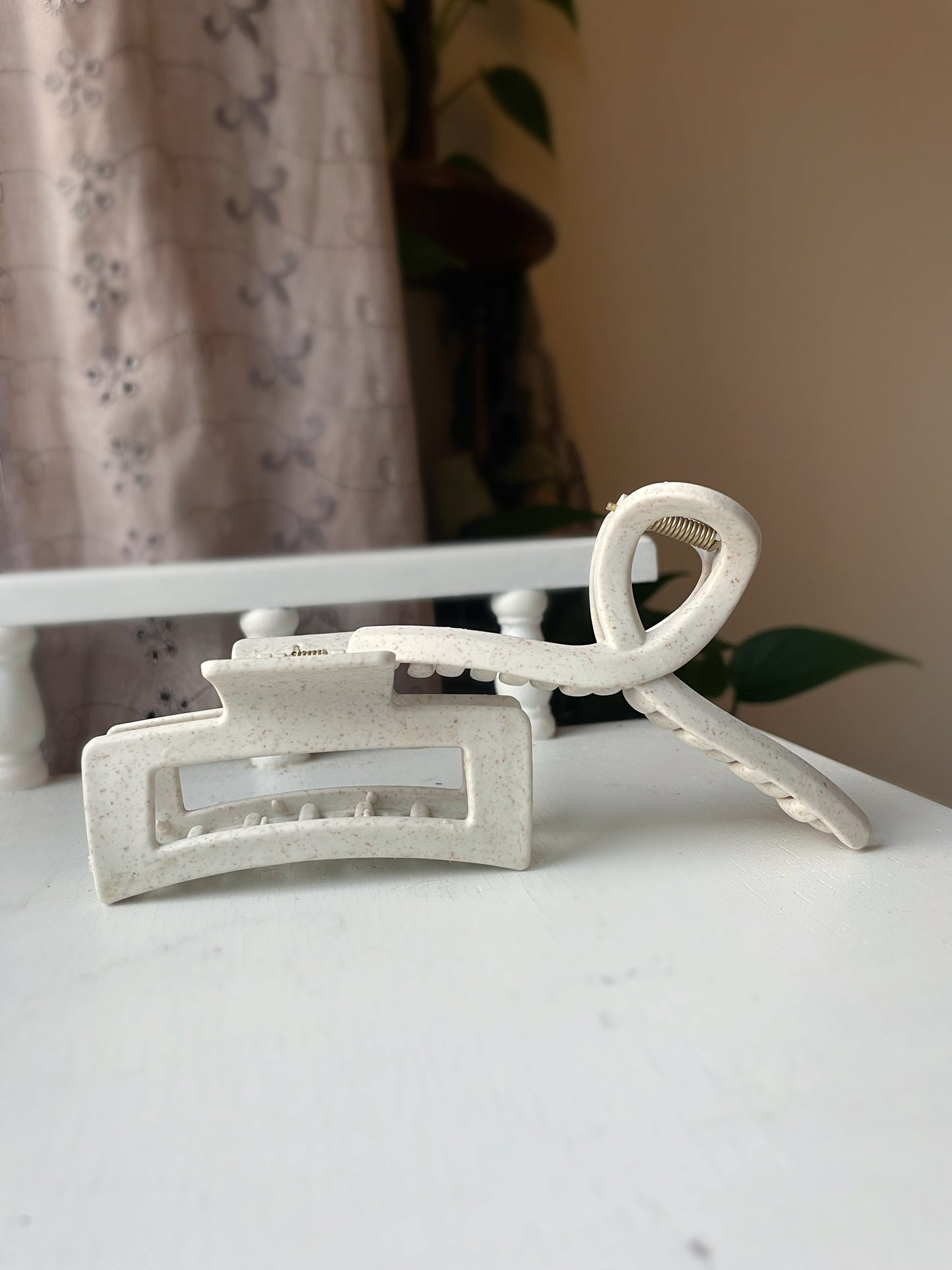 cream hair claw sew